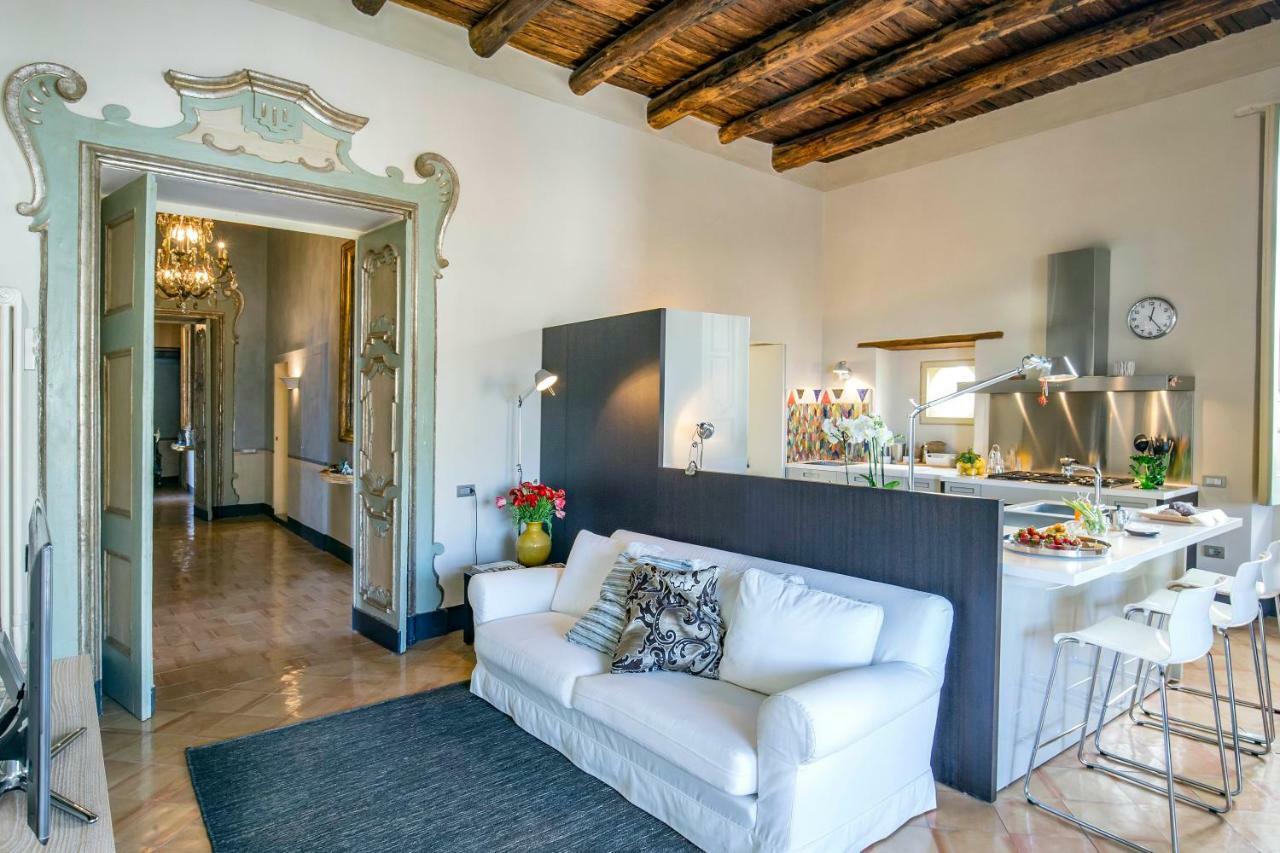 Starhost - Dimora Copeta Appartement Salerno Buitenkant foto