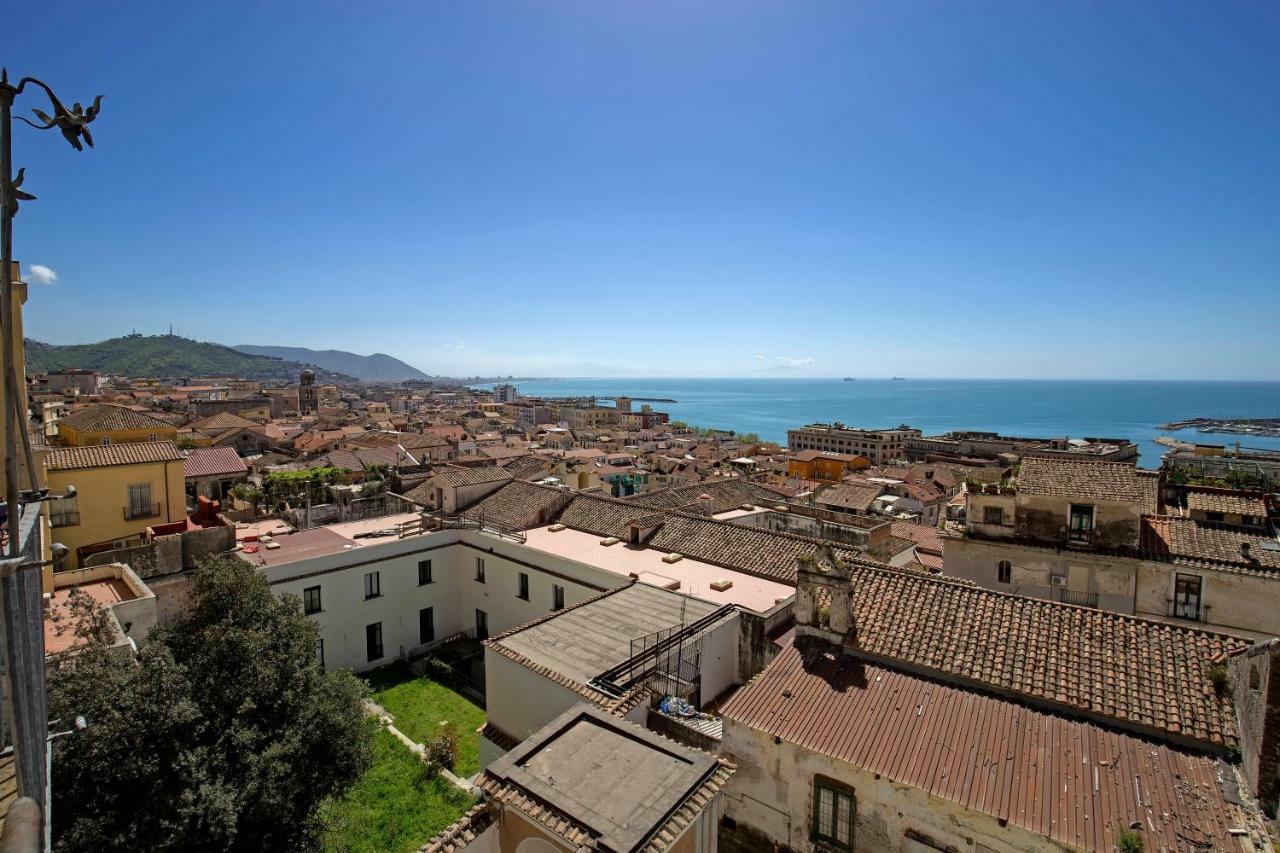 Starhost - Dimora Copeta Appartement Salerno Buitenkant foto
