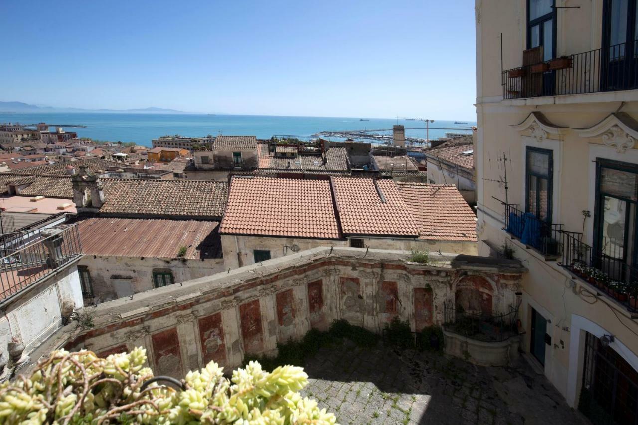 Starhost - Dimora Copeta Appartement Salerno Buitenkant foto